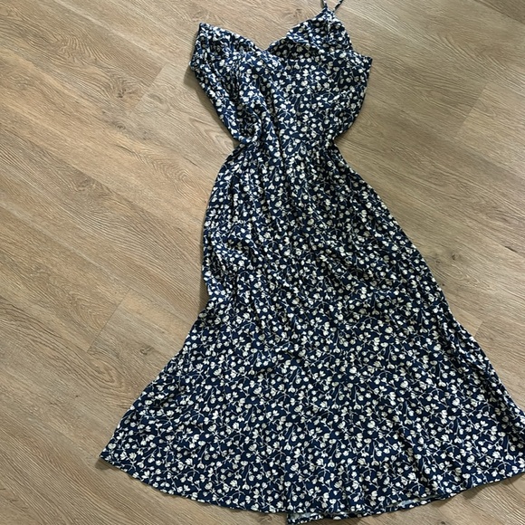 Reformation blue floral midi dress - Picture 6 of 6
